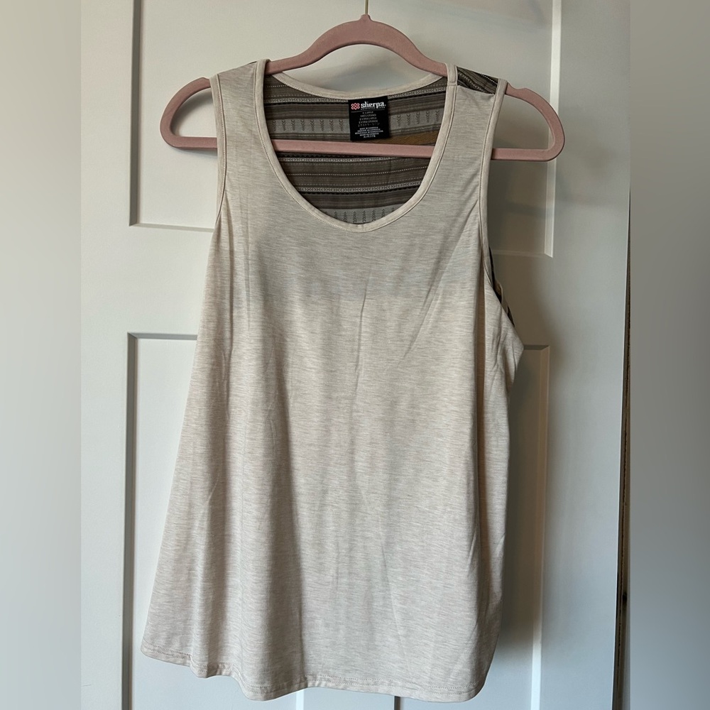 Sherpa Tank Top XL Oatmeal Color With Brown Heathered Back Top NWOT.